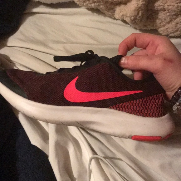 Nike Shoes - Nike shoes